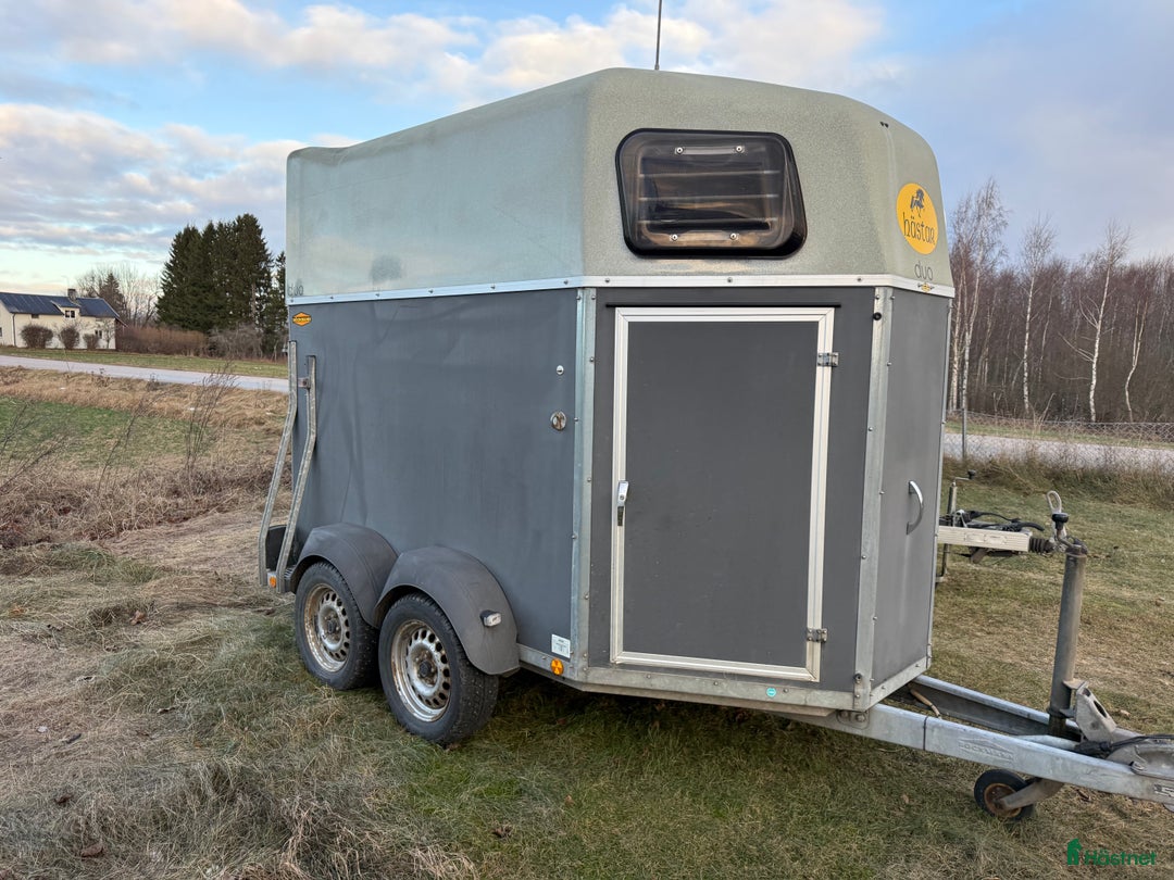 Hästtransporter  fordon & transport till salu: Böckmann DUO -09 i Borlänge - Annons 1