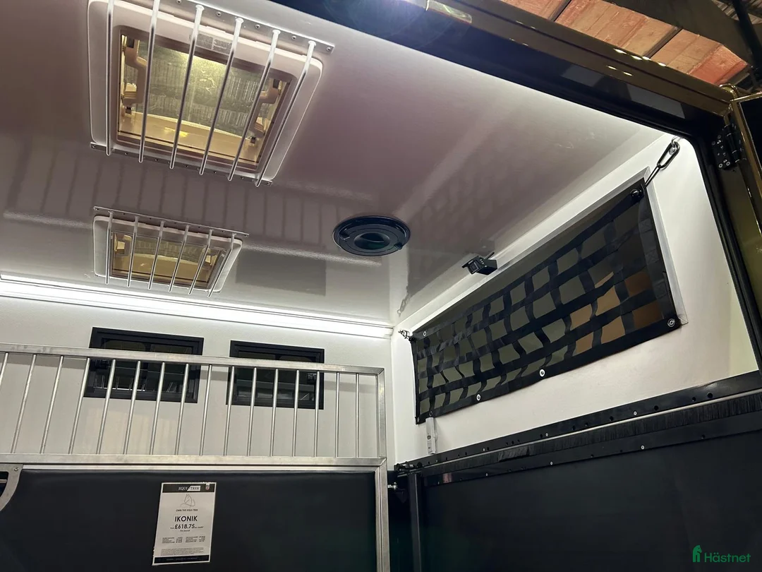 Hästlastbilar  fordon & transport till salu: Equi-Trek Ikonik 3 sits  - Annons 10