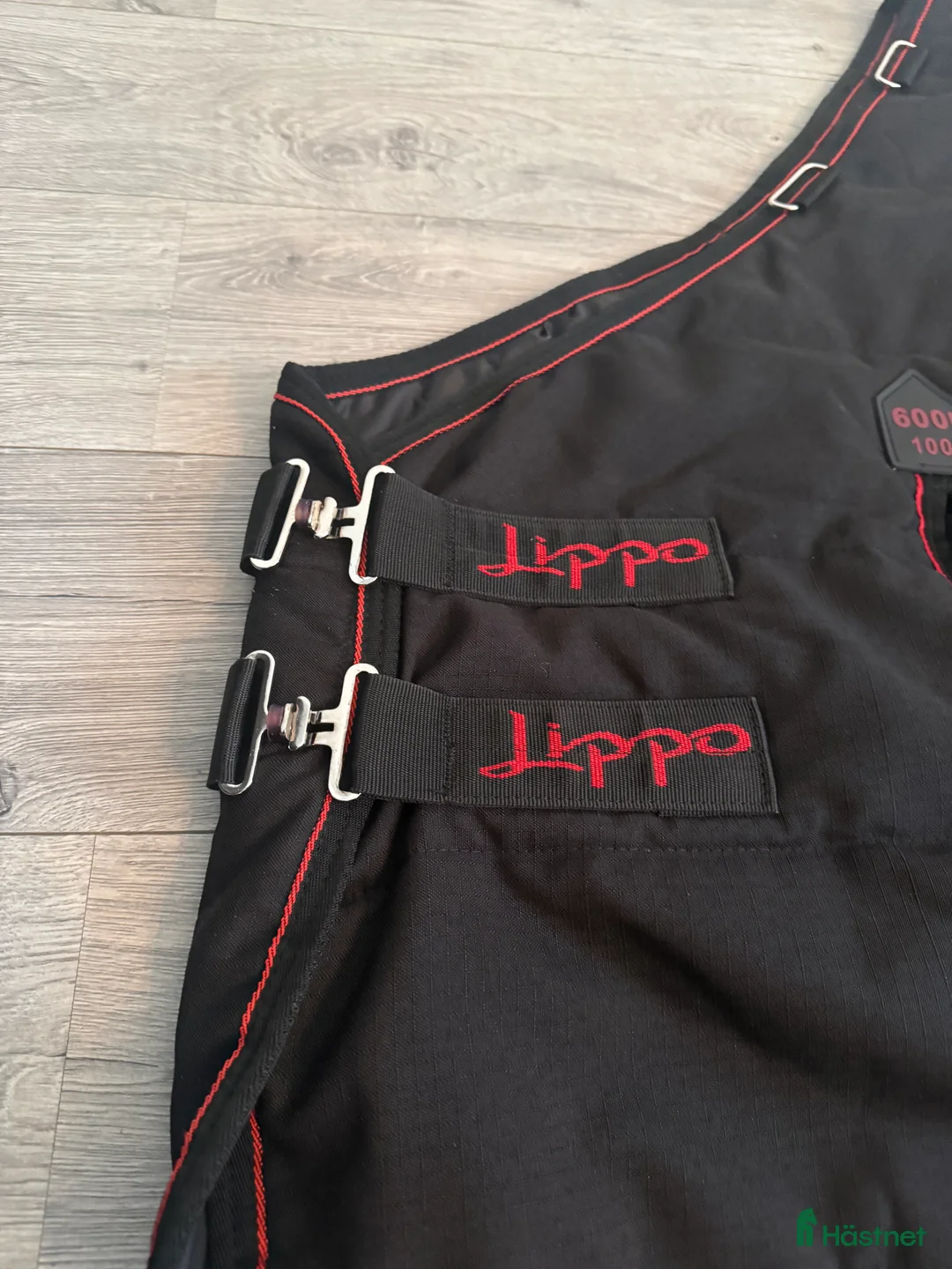 Täcken hästutrustning till salu: Lippo Supreme stalltäcke 100 g  - Annons 2