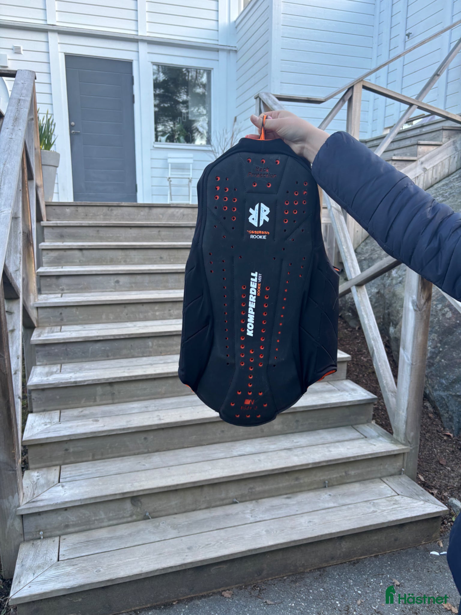 Säkerhetsvästar ryttarutrustning till salu: Komperdell ryggskydd level 1 stl 152/L - Annons 18