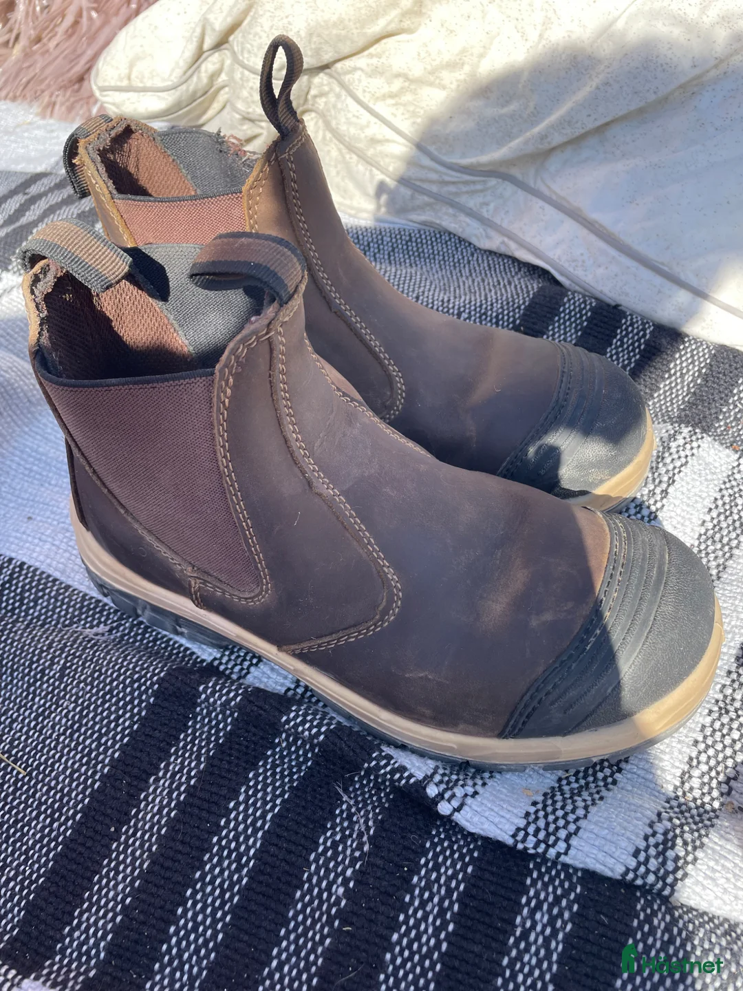 Ridstövlar ryttarutrustning till salu: Rid stallskor - Annons 1