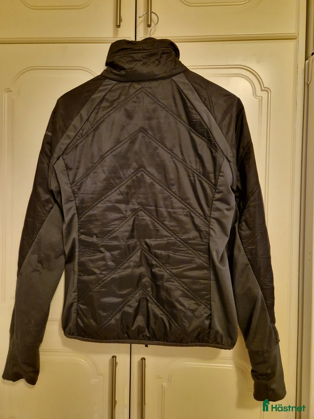 Jackor & Kavajer ryttarutrustning till salu: Uhip hybridjacka i Mantorp - Annons 2