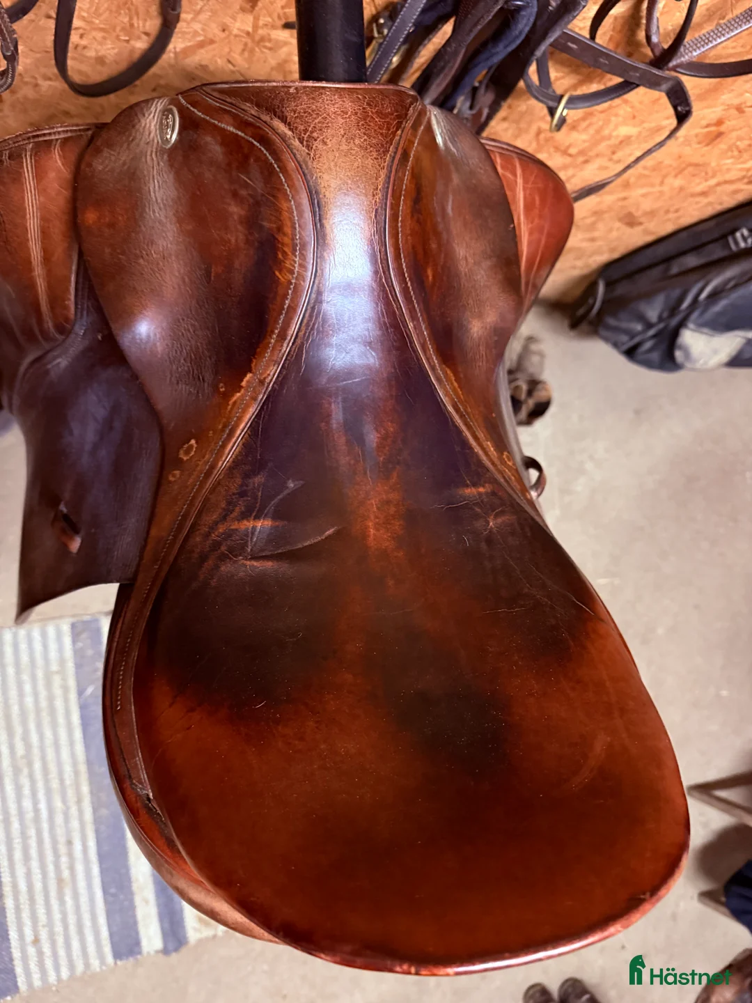 Sadlar hästutrustning till salu: Jaguar dressyrsadel 17.5 i Kullavik - Annons 6