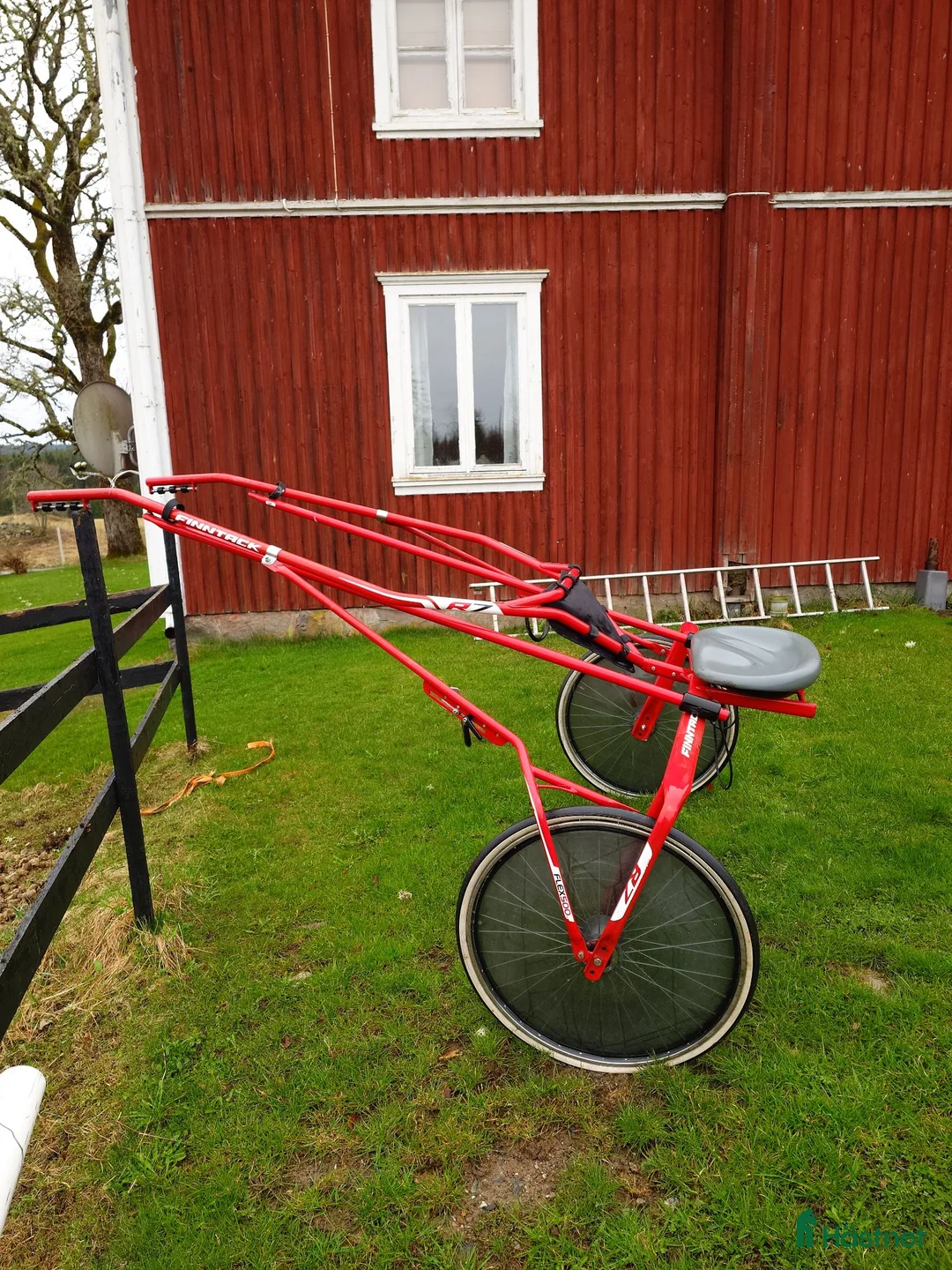 Travsulkys trav till salu: Säkerhetsvagn i fint skick. i Töcksfors - Annons 2