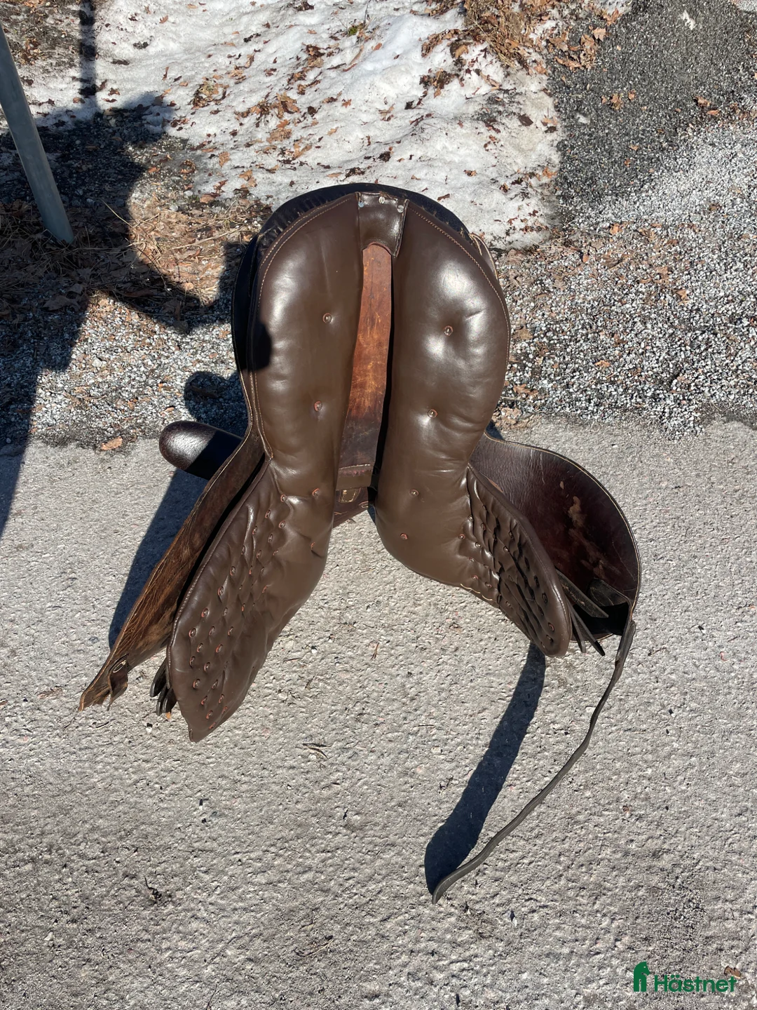 Sadlar hästutrustning till salu: Damsadel i Saltsjö-Boo - Annons 2