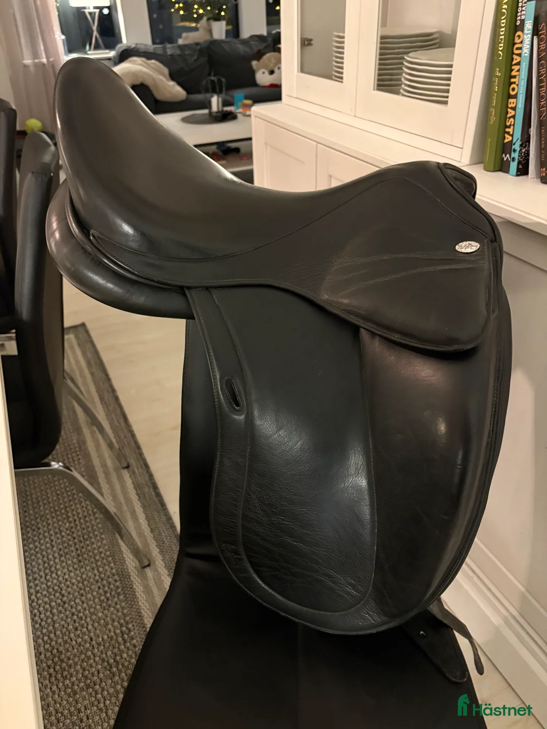 Sadlar hästutrustning till salu: Santa Cruz dressyrsadel - Annons 1