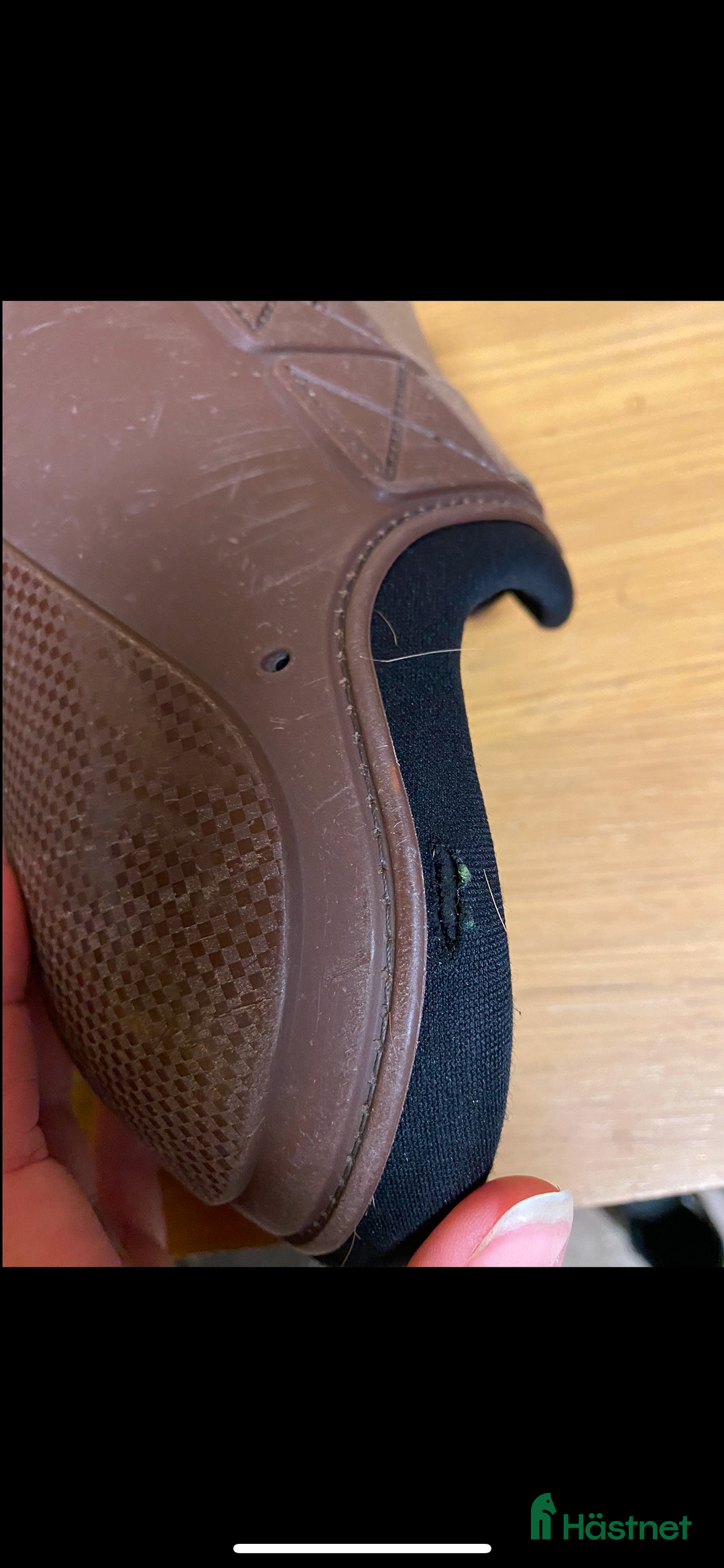Benskydd hästutrustning till salu: Bruna bakbenskydd i Grimslöv - Annons 3