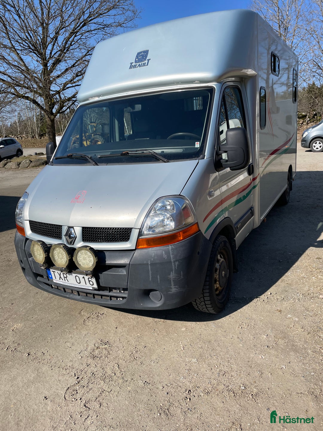 Hästlastbilar  fordon & transport till salu: Renault Master Theahult - Hästlastbil B-korts  i Herrljunga - Annons 1