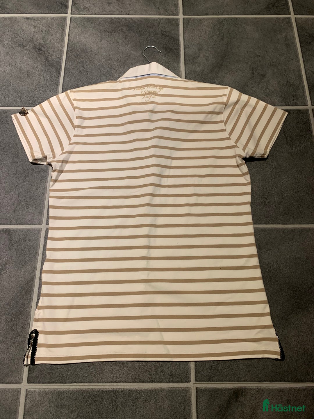 Övrigt Ridkläder ryttarutrustning till salu: HV Polo pikétröja  i Floby - Annons 3