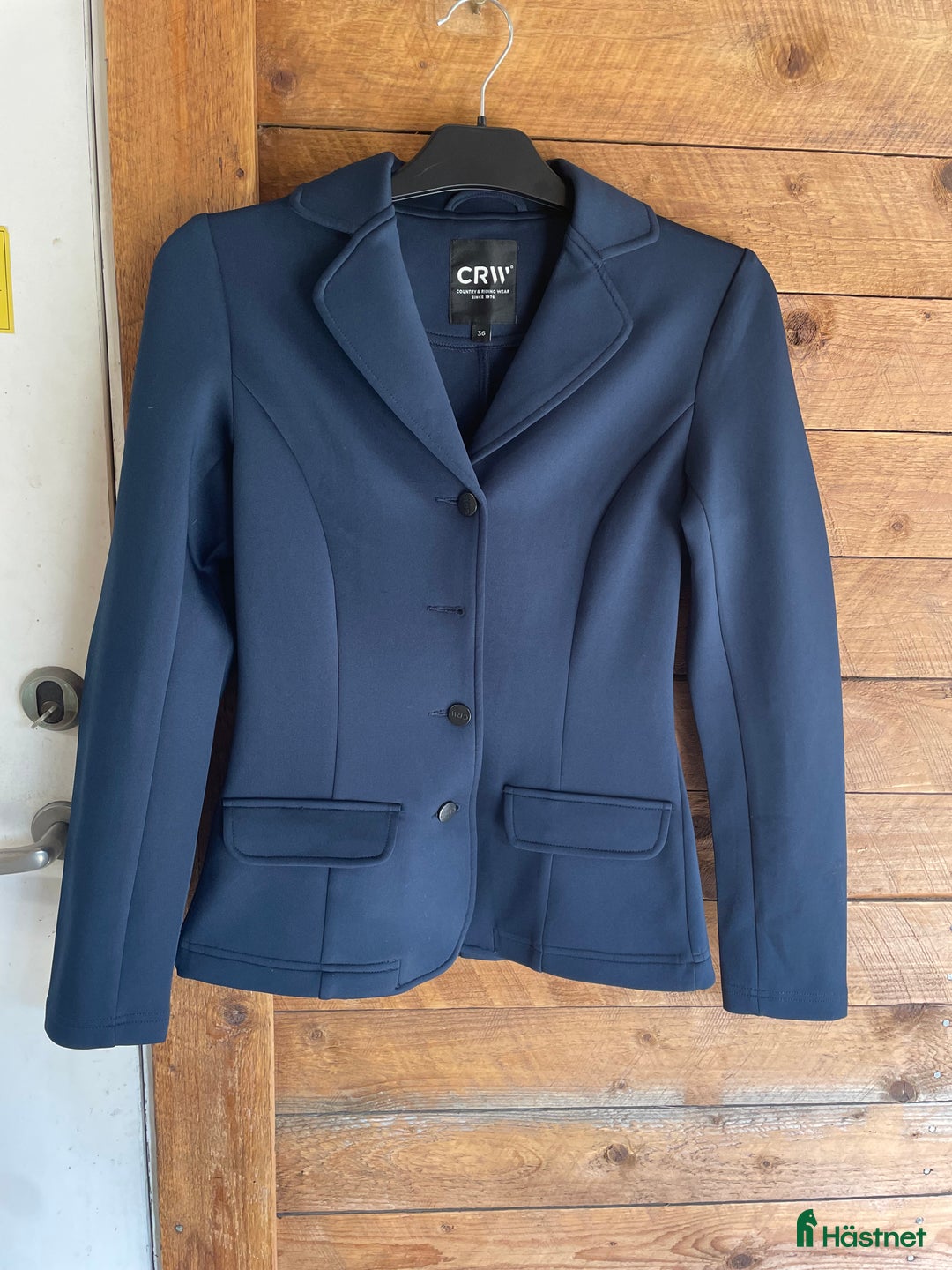 Jackor & Kavajer ryttarutrustning till salu: Kavaj stl 36 i Berghem - Annons 1