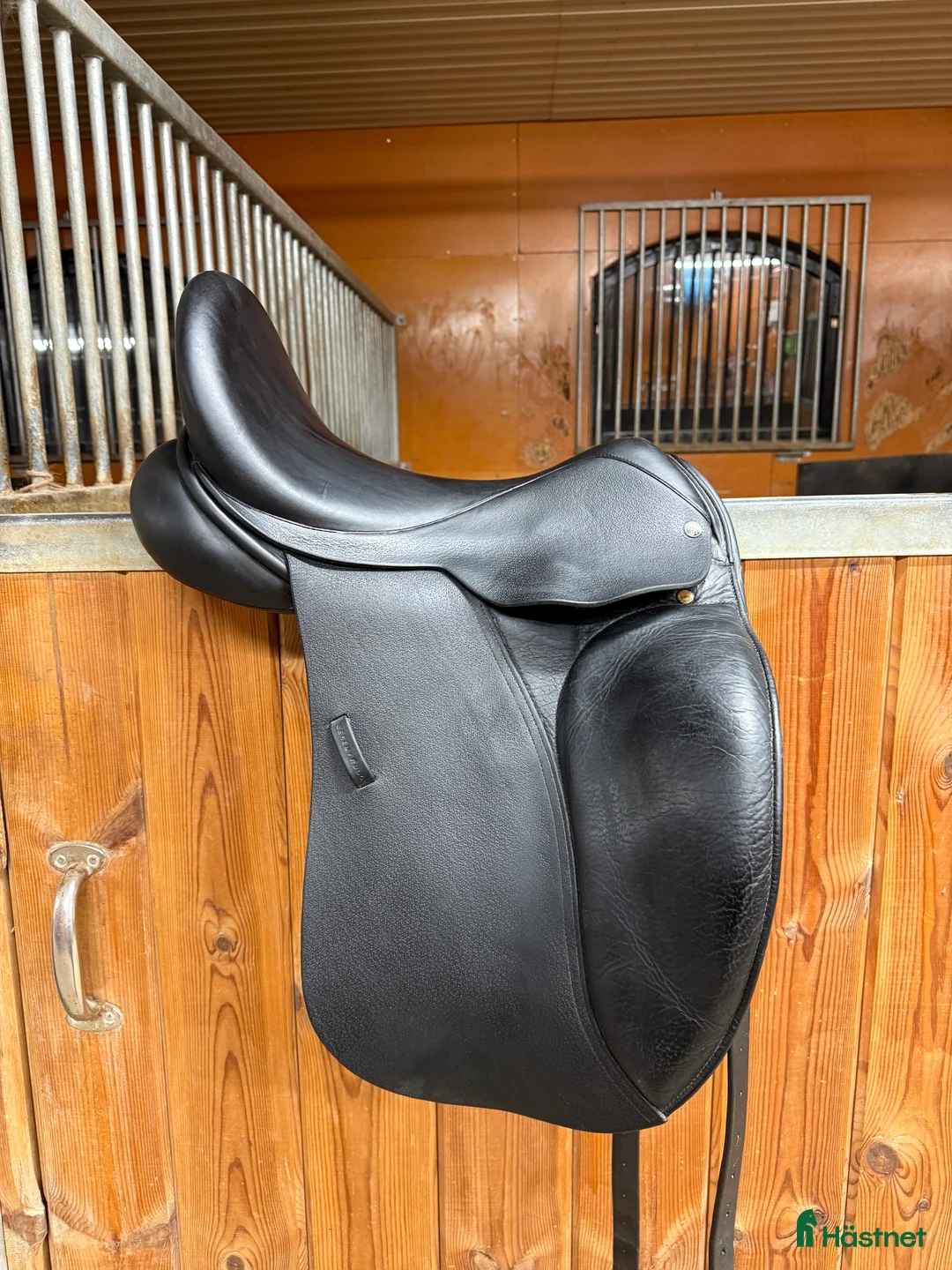 Sadlar hästutrustning till salu: Jeremy Rudge Fusion Dressyrsadel i Boden - Annons 1