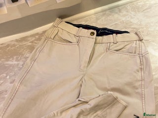 Ridbyxor ryttarutrustning till salu: TÄVLINGSRIDBYXOR FRÅN JOHN WHITAKER! i Stånga - Annons 1