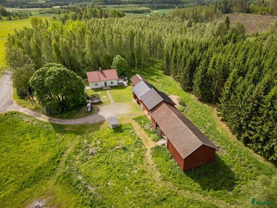  hästgårdar till salu: Mindre hästgård södra Dalarna  - Annons 1