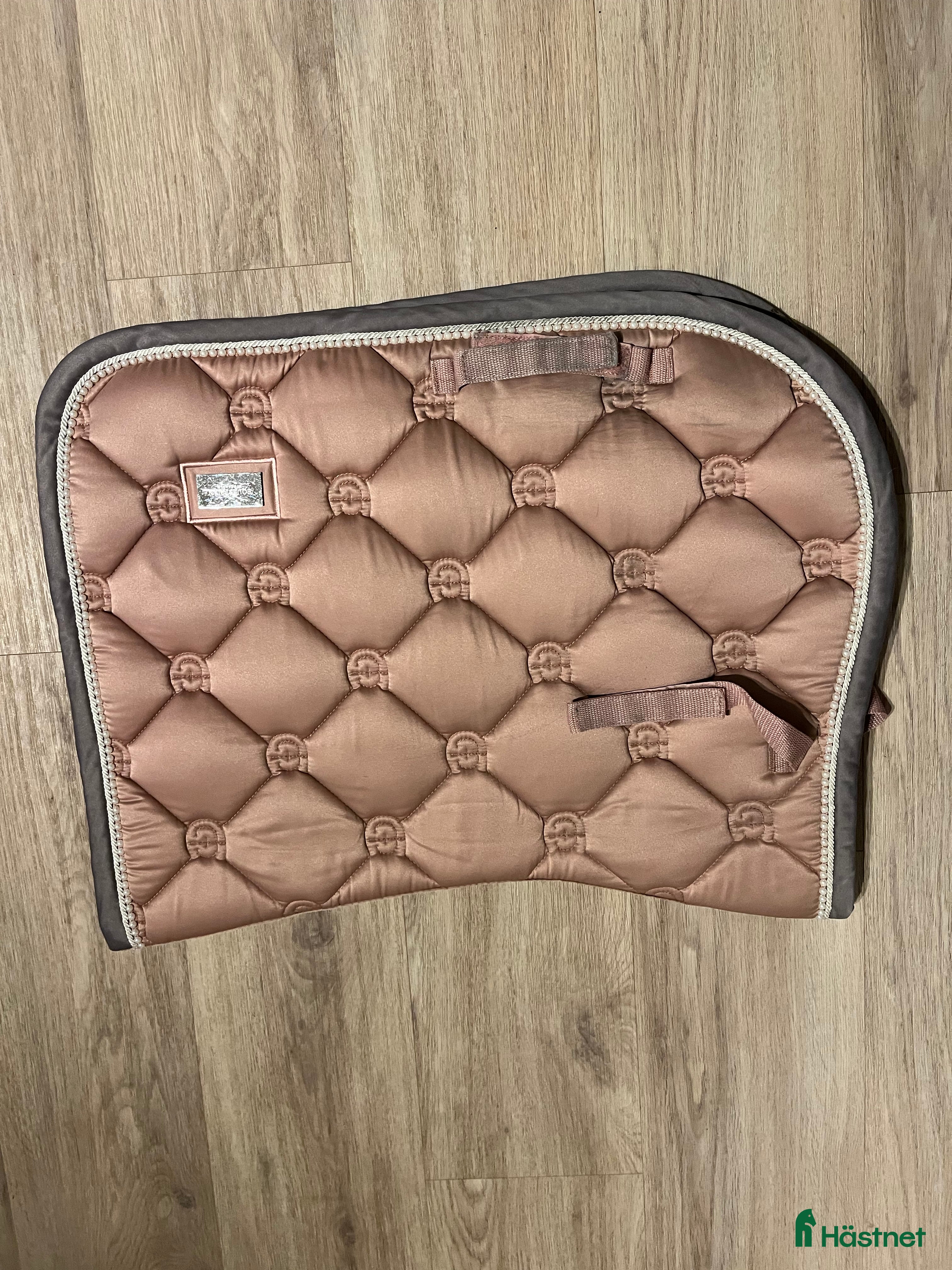 Schabrak & Vojlockar hästutrustning till salu: Schabrak i Ljusne - Annons 19