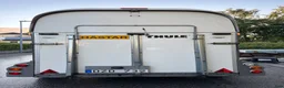 Hästtransporter  fordon & transport till salu: Thule Excellent, fint skick med kamera - Annons 2
