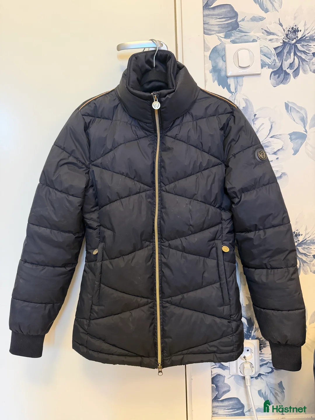 Jackor & Kavajer ryttarutrustning till salu: Covalliero vinterjacka i Skänninge - Annons 1