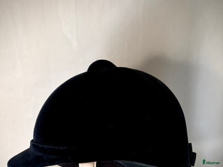 Hjälmar ryttarutrustning till salu: John Whitaker hjälm med bling från Charles Owen i Malmö - Annons 23