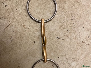 Bett hästutrustning till salu: Fager Annika Sweet Gold Stora lösa ringar i Tumba - Annons 20