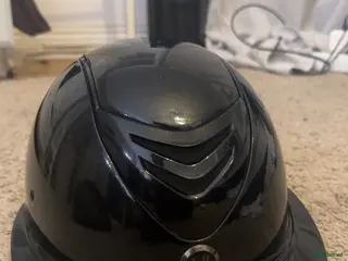 Hjälmar ryttarutrustning till salu: glansig Onek hjälm! - Annons 18