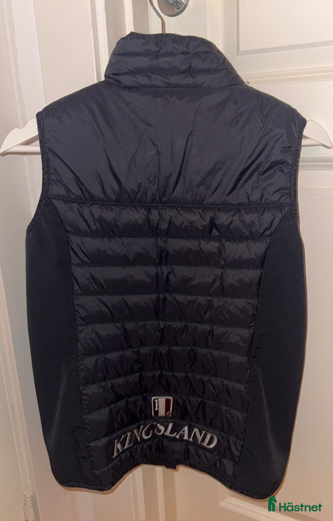 Jackor & Kavajer ryttarutrustning till salu: Kingsland väst i Täby - Annons 2