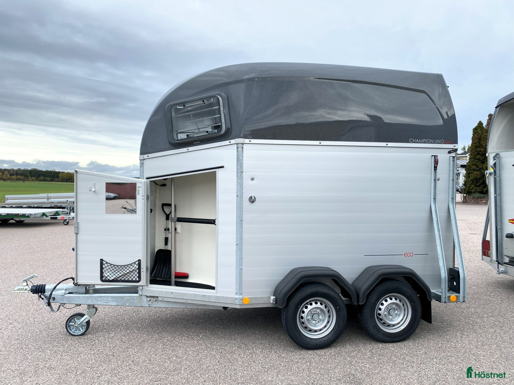 Hästtransporter  fordon & transport till salu: Fabriksny Böckmann Uno - Annons 1