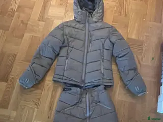 Jackor & Kavajer ryttarutrustning till salu: Uhip nordic ridjacka och kjol limited färg - Annons 2