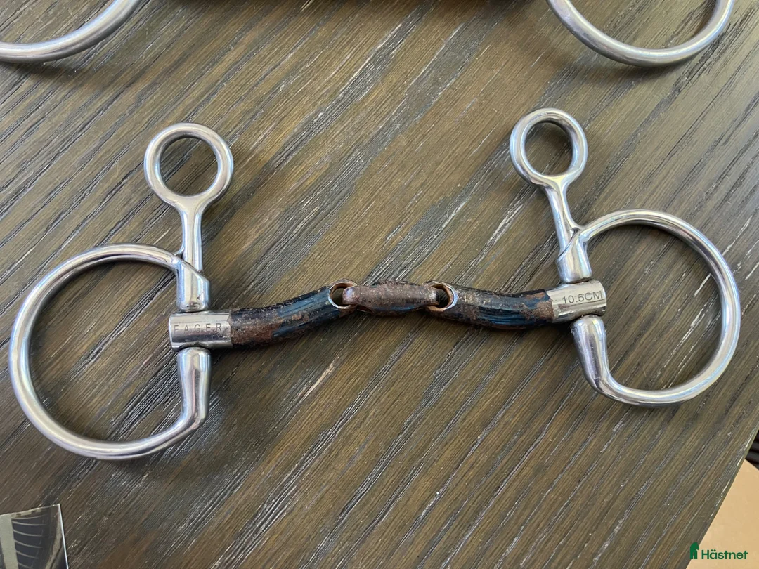 Bett hästutrustning till salu: Fager baucherbett - Annons 1