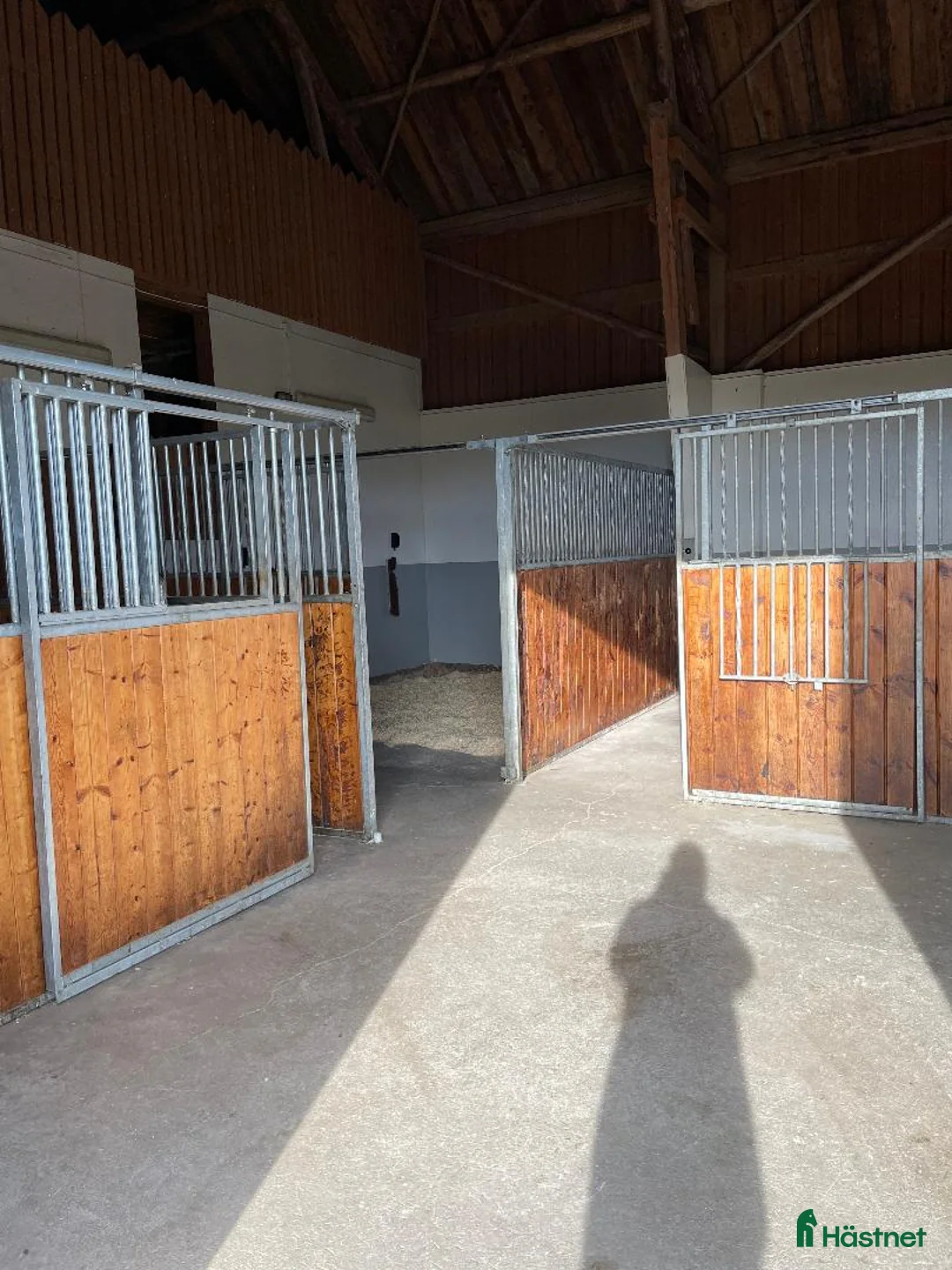  stallplats finnes: ledig plats i lösdrift/boxplats - Annons 2