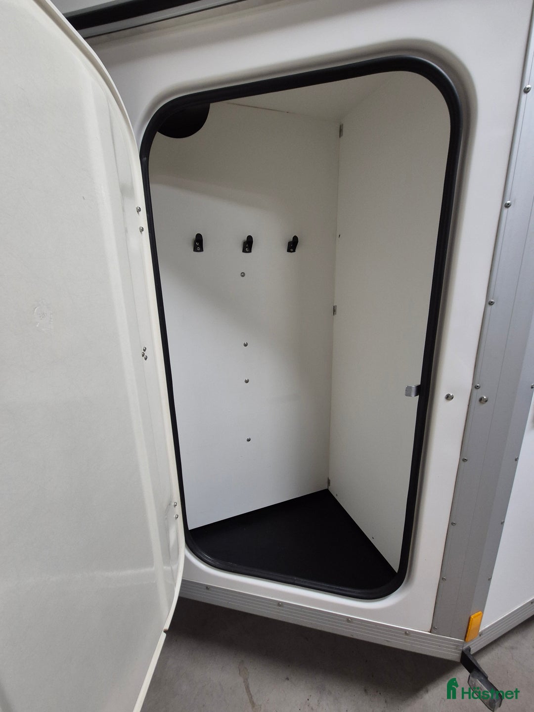 Hästtransporter  fordon & transport till salu: Forzab Futuro SEH 26 säljes - Annons 4