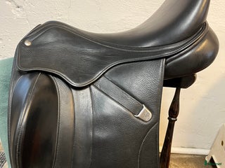 Sadlar hästutrustning till salu: Välvårdad Bates Innova mono + i Segersta - Annons 2