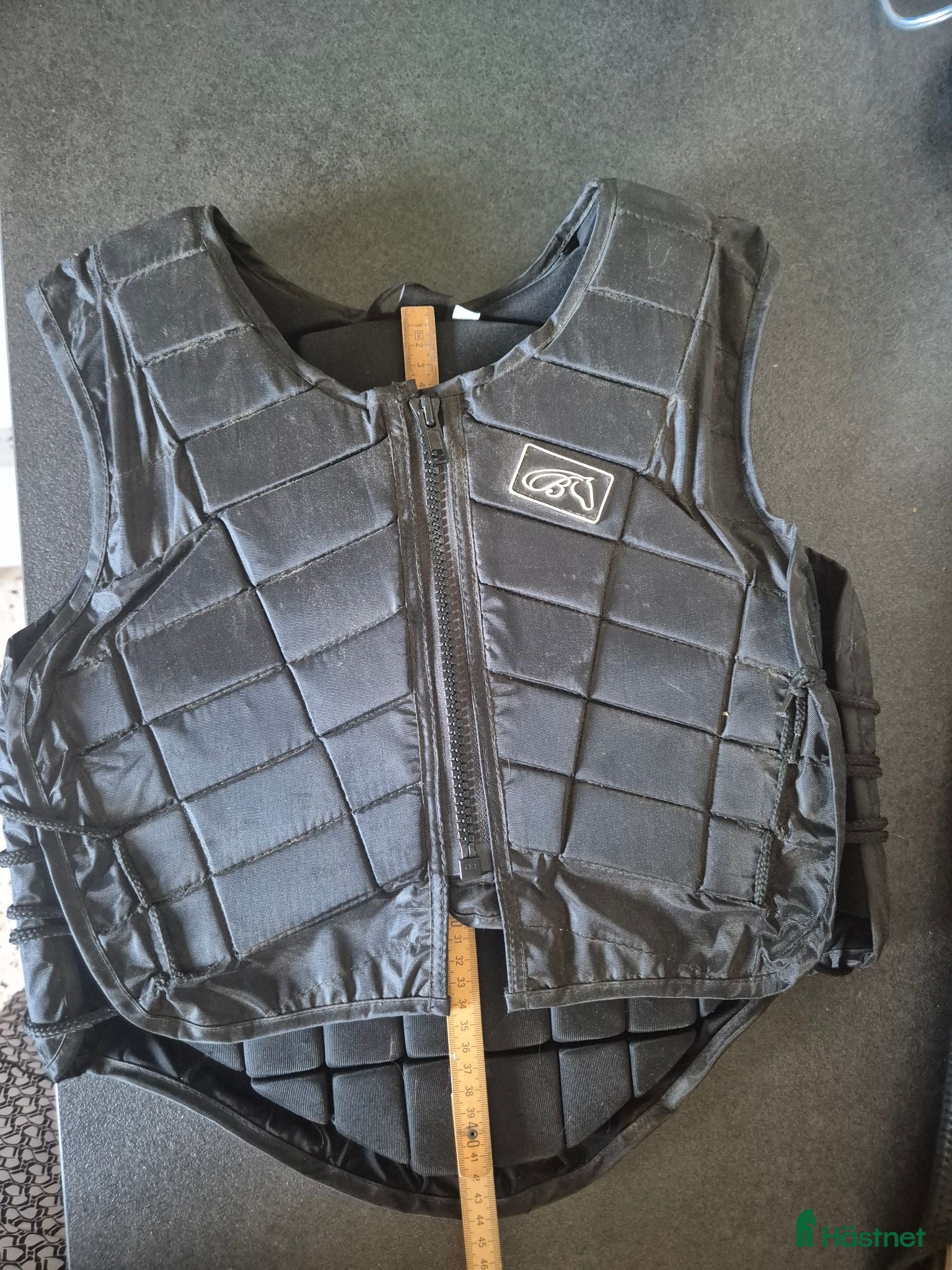 Säkerhetsvästar ryttarutrustning till salu: Säkerhetsväst  - Annons 1