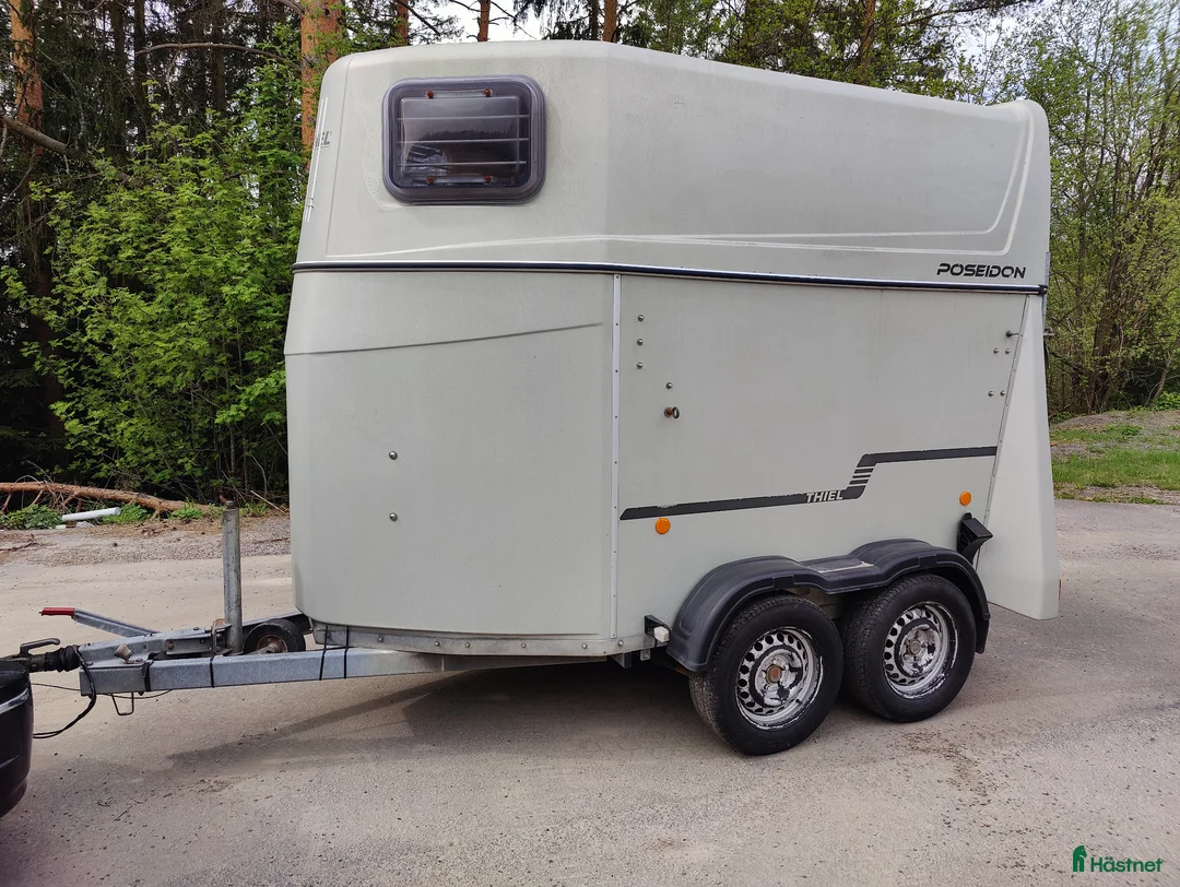 Hästtransporter  fordon & transport till salu: Thiel TF 5 Rötfritt kvalitetssläp, nybesiktigat! i Borlänge - Annons 2
