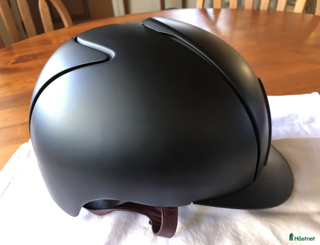 Hjälmar ryttarutrustning till salu: Kep ridhjälm i Örnsköldsvik - Annons 3