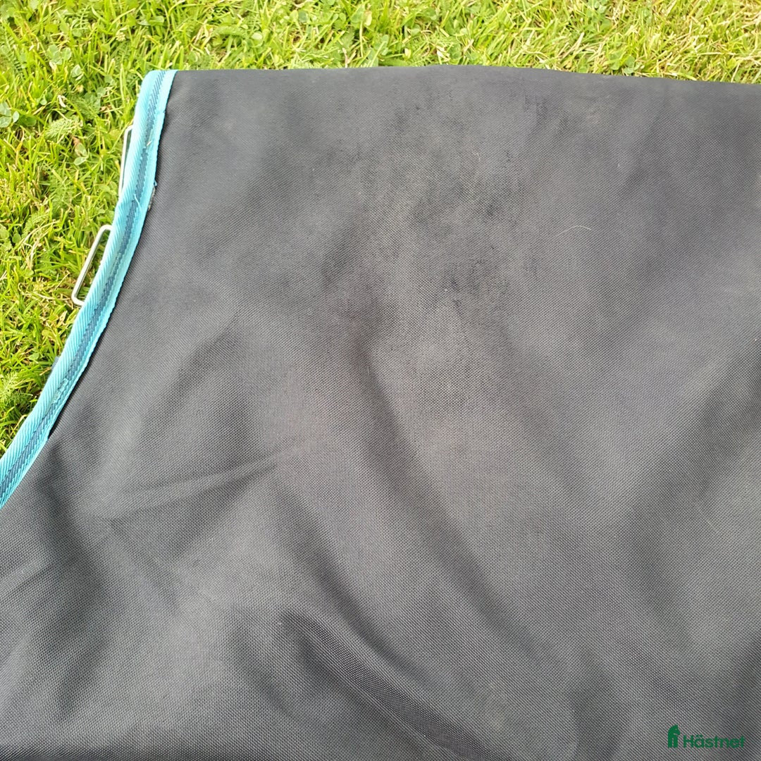 Täcken hästutrustning till salu: Horseware Amigo Bravo 12 pony plus  i Tranås - Bild 7