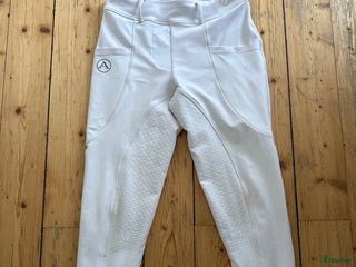Ridbyxor ryttarutrustning till salu: Vita alequi ridbyxor i Uppsala - Annons 10