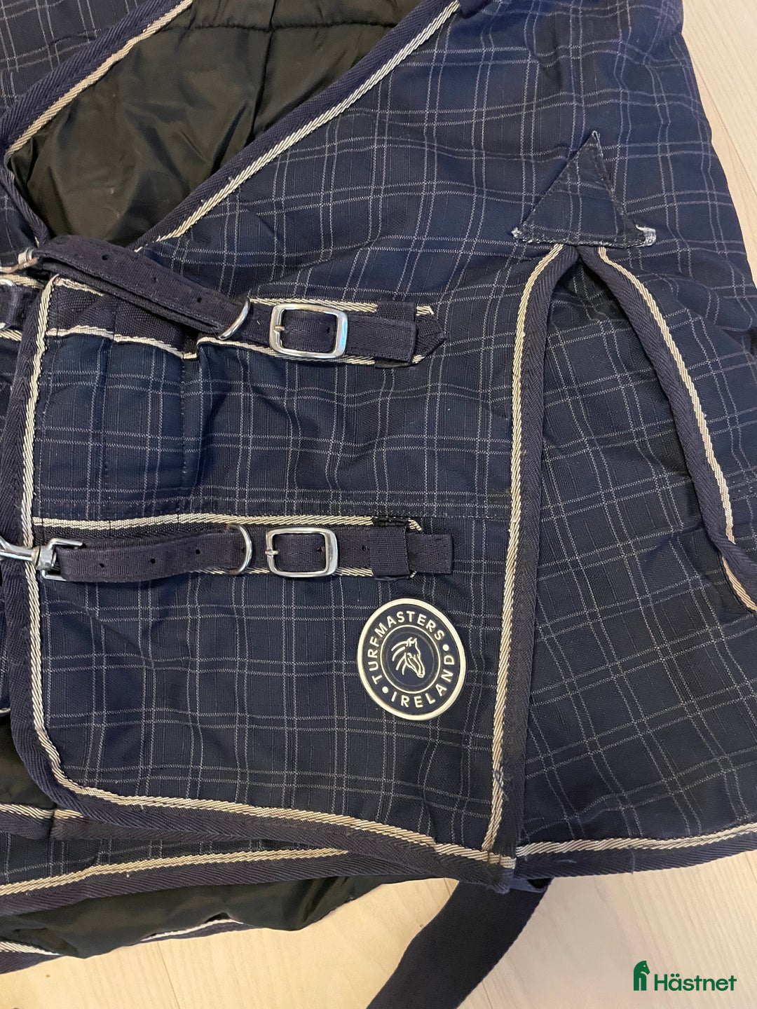 Täcken hästutrustning till salu: Varmt och fint utetäcke!  i Strandbaden - Annons 2