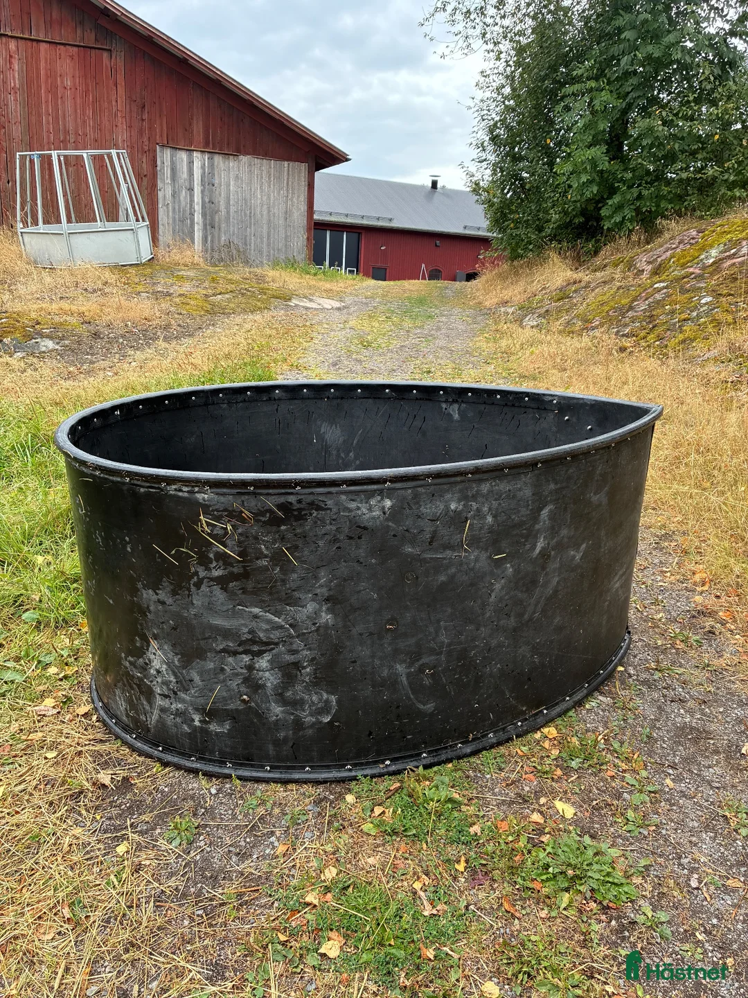 Stallinredning, stängsel & gård övrig utrustning till salu: Foderring 130cm - Annons 1