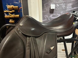 Sadlar hästutrustning till salu: Equipe sadel i Värnamo - Annons 2