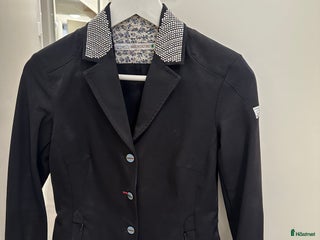 Jackor & Kavajer ryttarutrustning till salu: Animo kavaj med strass i Söderhamn - Annons 16