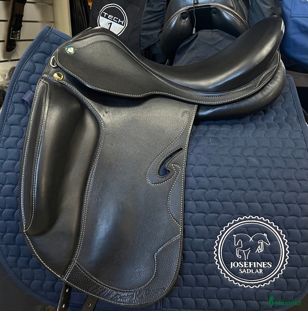 Sadlar hästutrustning till salu: Prestige Passion K i Hova - Annons 1