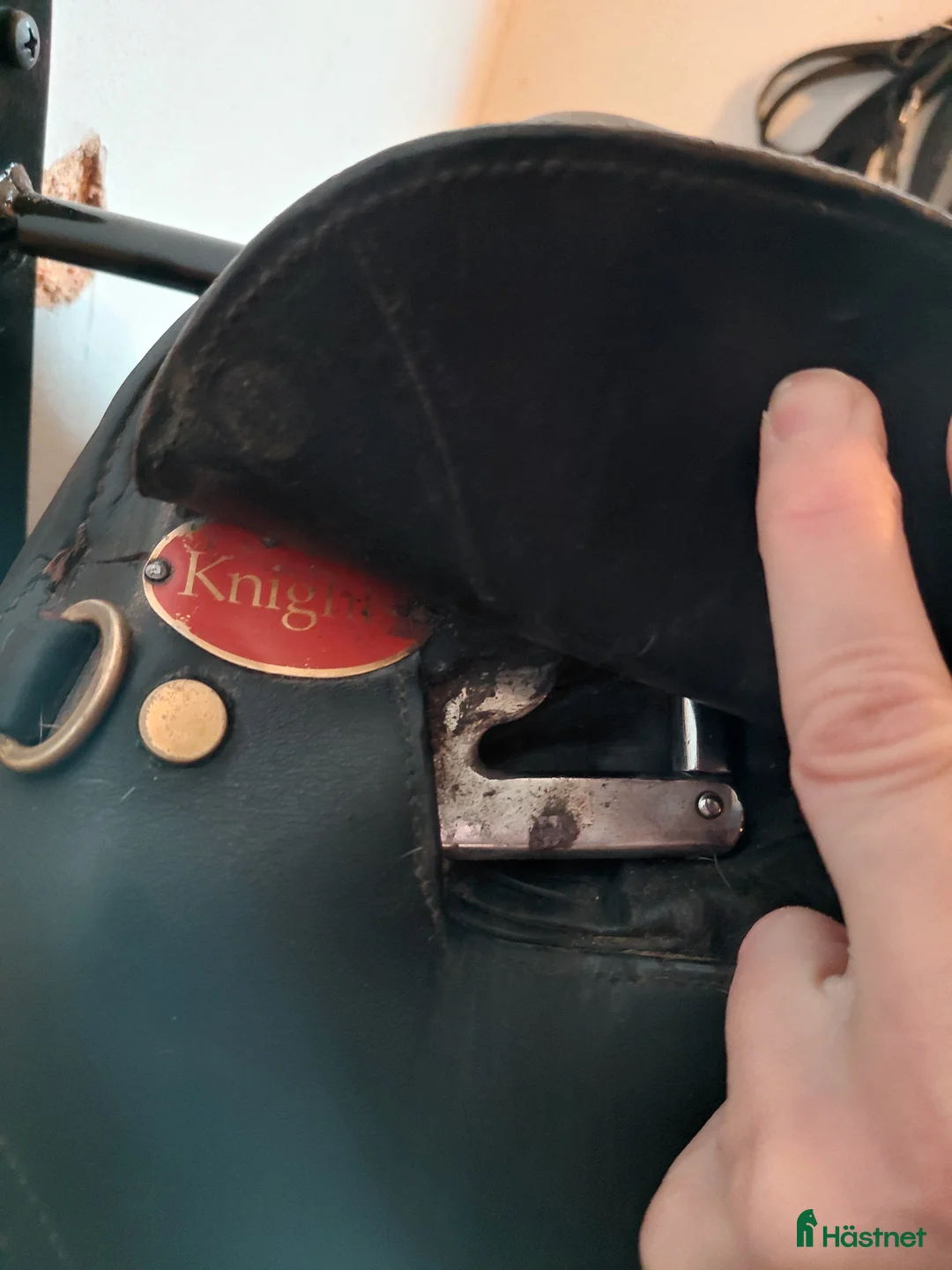 Sadlar hästutrustning till salu: Knights hoppsadel - Annons 2