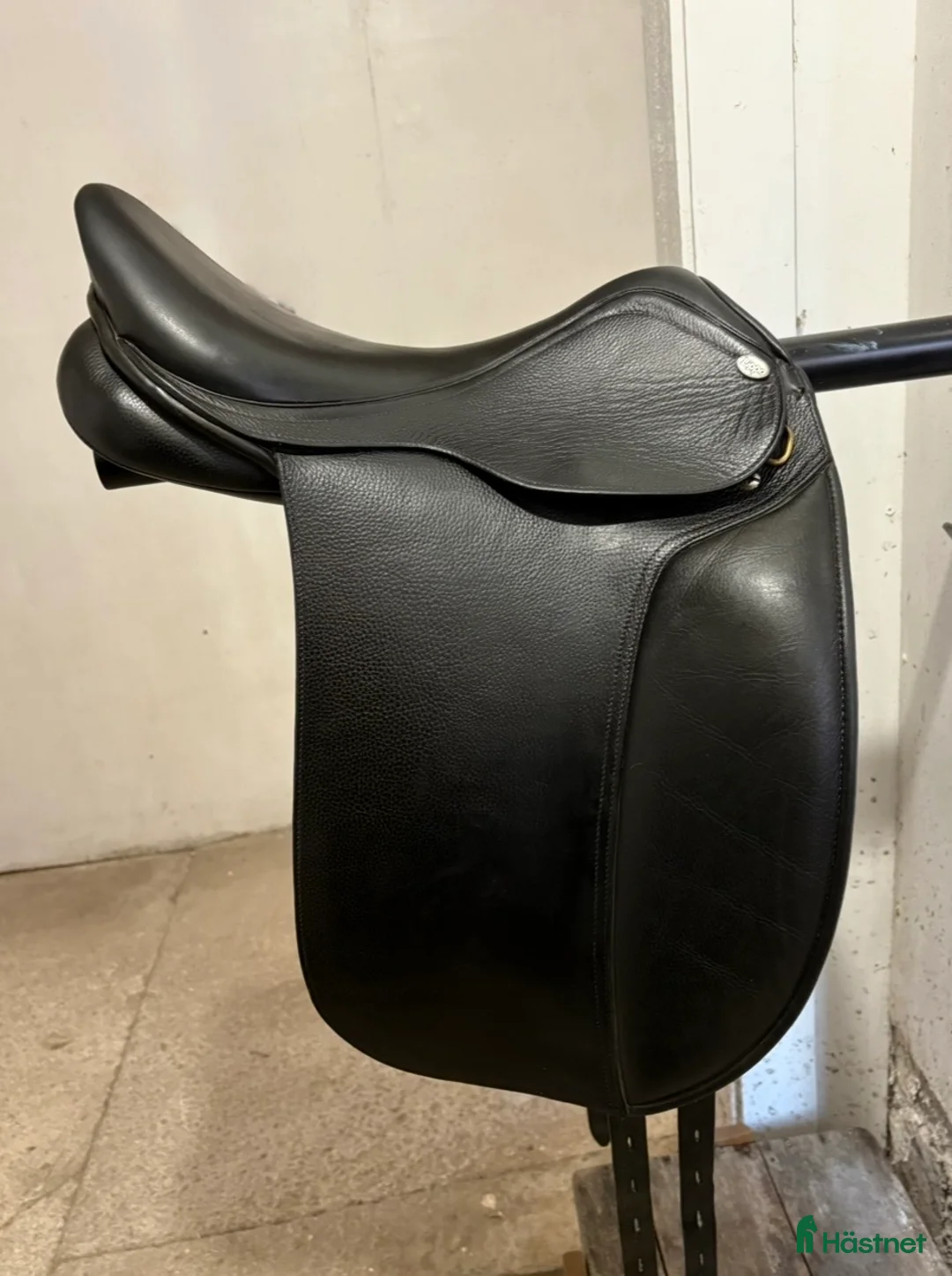 Sadlar hästutrustning till salu: Lippo Leia i Brastad - Annons 1