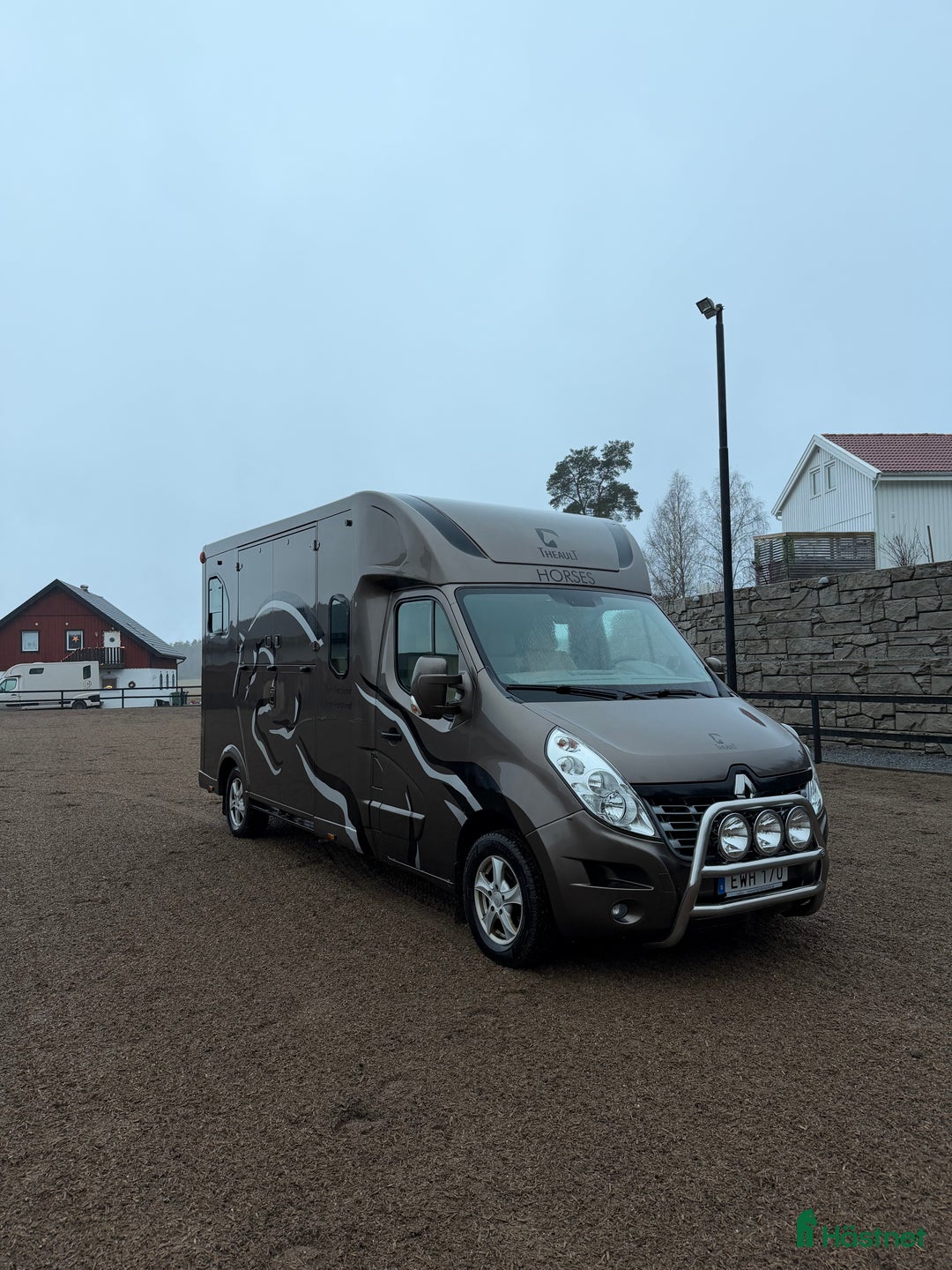 Hästlastbilar  fordon & transport till salu: Mycket fin theault proteo 5 Hästlastbil  i Västerås - Annons 2