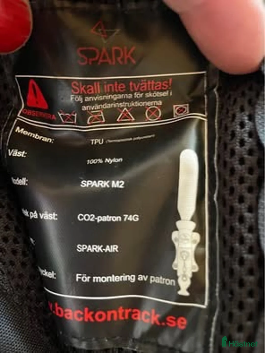Säkerhetsvästar ryttarutrustning till salu: Ridväst Spark Air, L (Back on track) i Nyköping - Annons 5