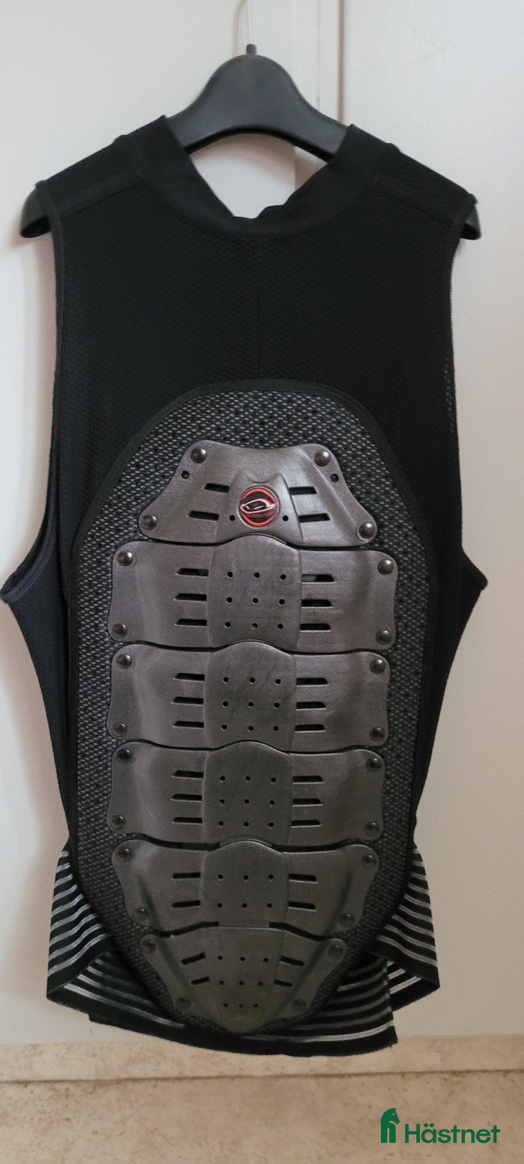 Övrig Travutrustning trav till salu: Regnbyxor, säkerhetsväst i Eskilstuna - Annons 4