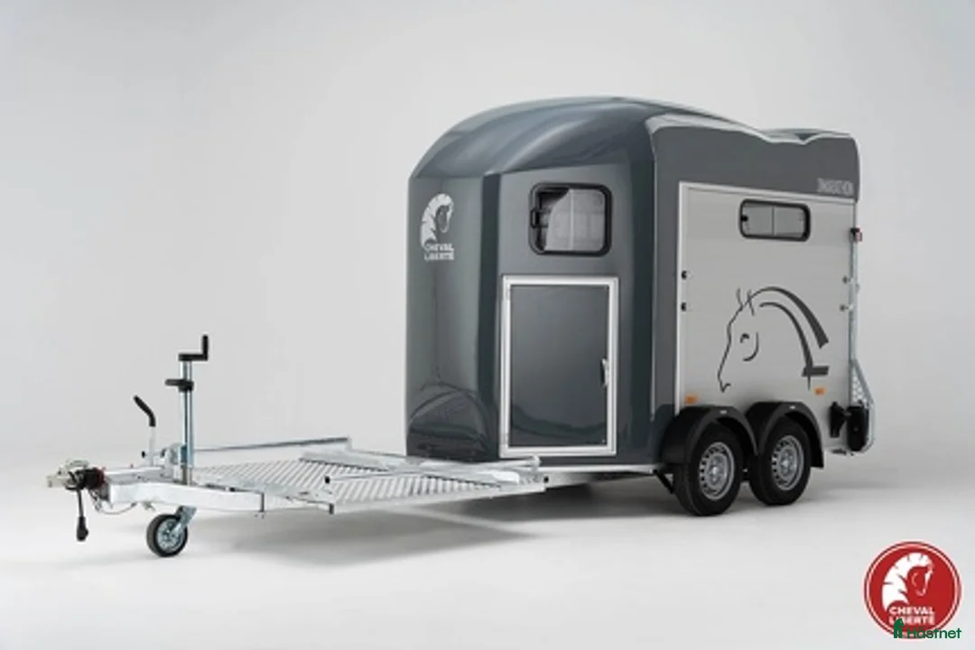 Hästtransporter  fordon & transport till salu: Cheval Liberté Gold Marathon med platta för vagn - Annons 3
