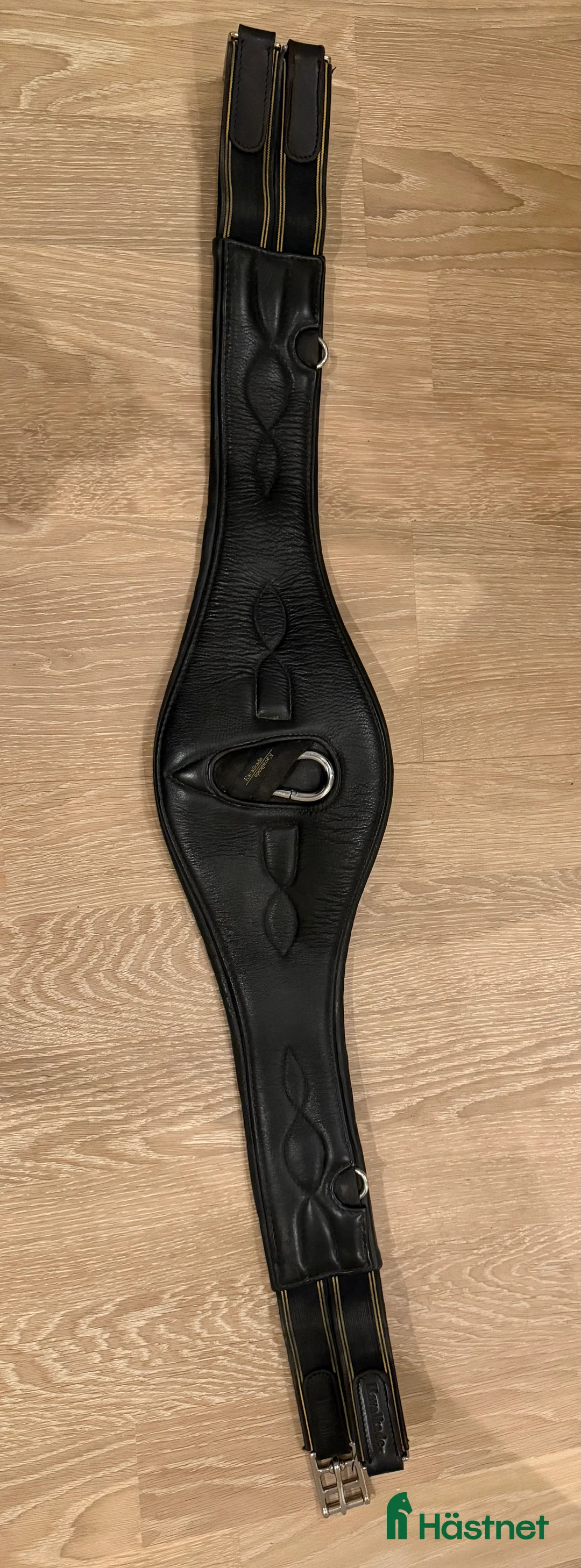 Sadeltillbehör hästutrustning till salu: Kavalkad Anatomisk sadelgjord 110cm - Annons 1