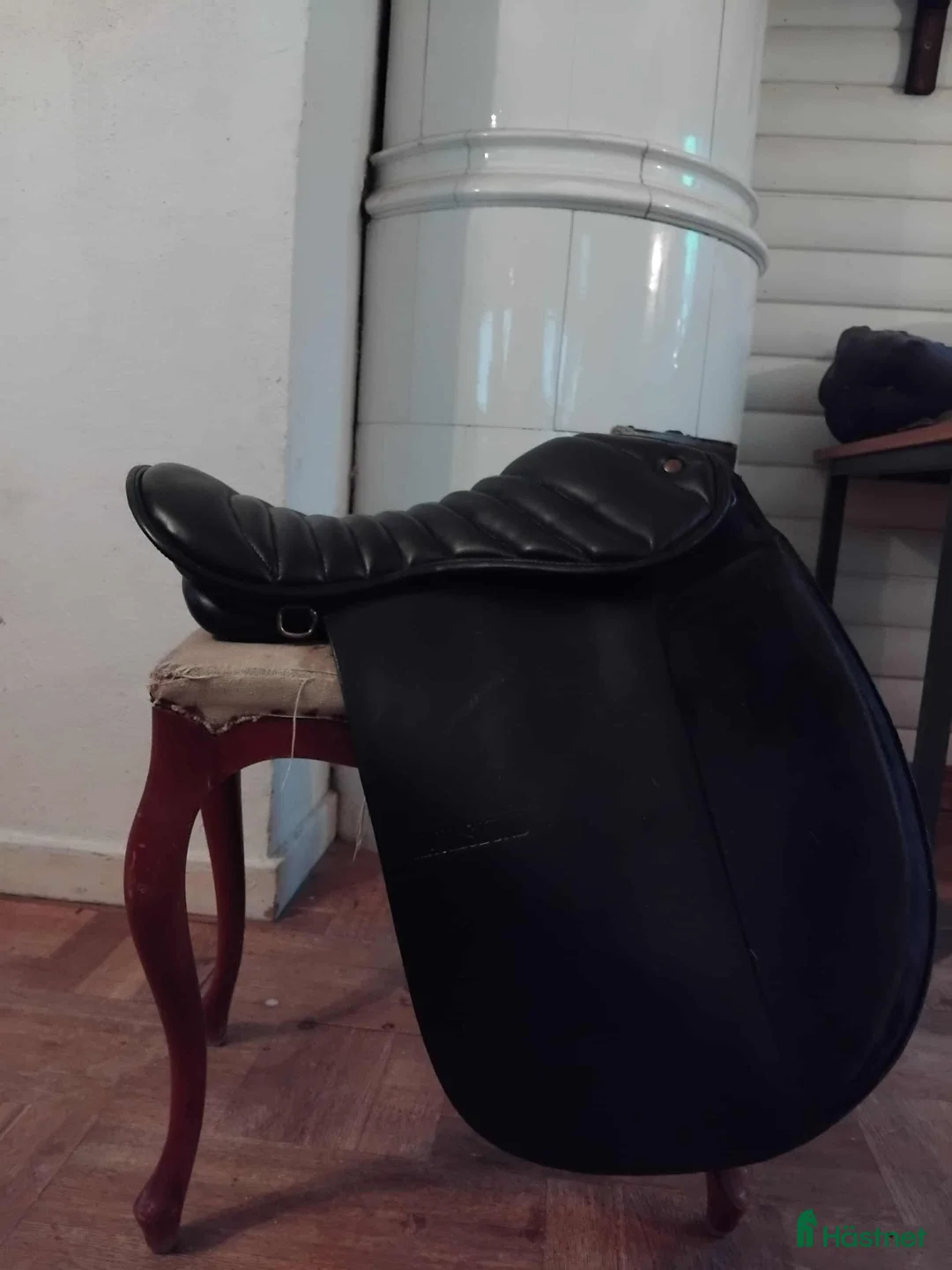 Sadlar hästutrustning till salu: Äldre Karlslund - Annons 1