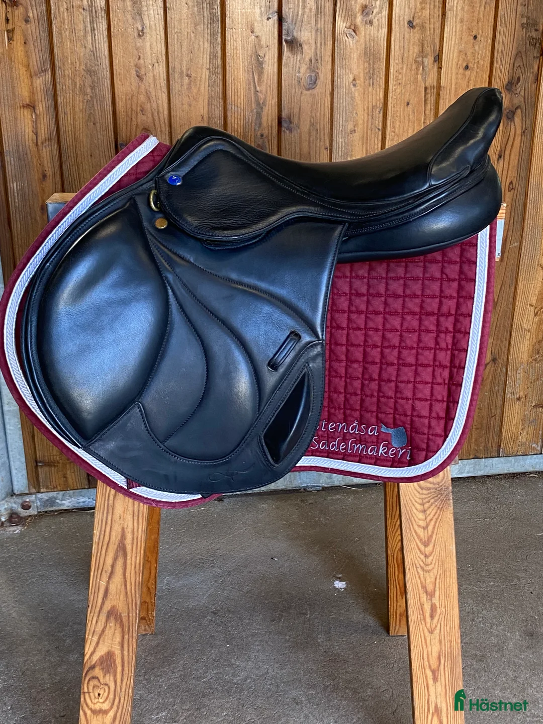 Sadlar hästutrustning till salu: Affectum hoppsadel - Annons 1
