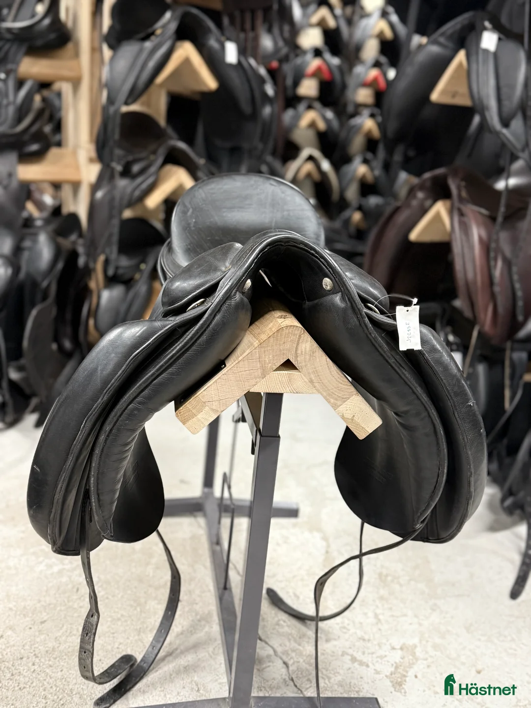 Sadlar hästutrustning till salu: REA! 50% Jeremy Rudge Dressyr 18”MW svart.  i Knivsta - Annons 2